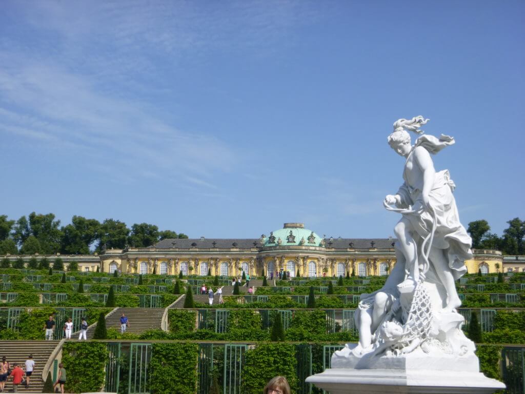 Das dicas de Berlim, conhecer Potsdam e seus lindos palácios.
