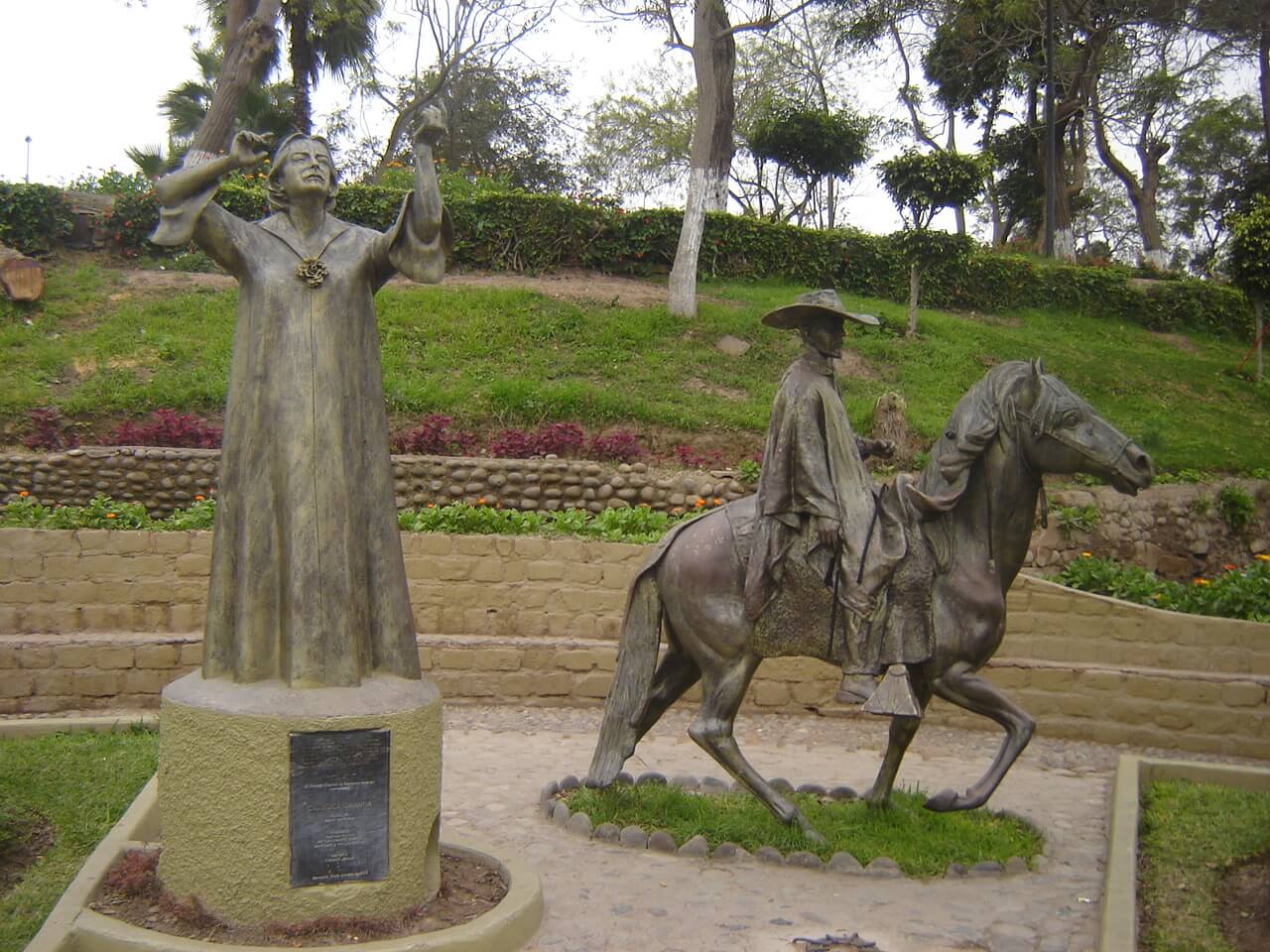 Estátua Chabuca Granda